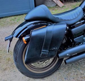 Sacoche Myleatherbikes Harley Dyna Low Rider (66)